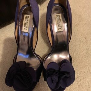 Gorgeous satin plum heels!